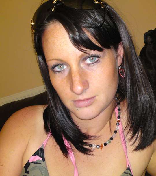 Glamour models: photo of English (UK) Glamour model wetnwild from , UK (England)