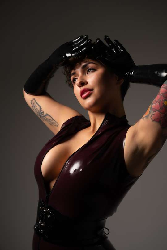 Fetish models: photo of Australian Fetish model Electra Santiago from , Australia